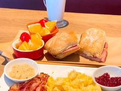 -必胜客(欧亚卖场店)