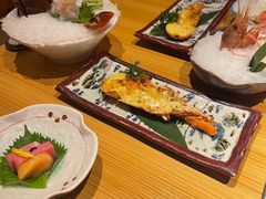 -花和海鲜自助(梅江店)