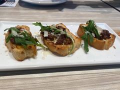 -必胜客(证大大拇指店)