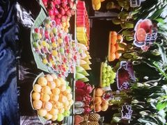 -雍容荟帝王蟹活龙虾展台自助(IFS黑金店)