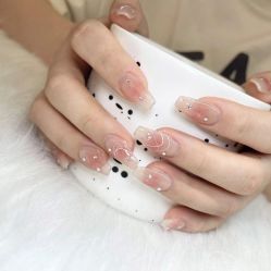 -爱纶美·美甲美睫半永久