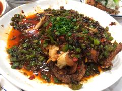 老干妈童子鸡-巴蜀飘香川菜馆(无锡大饭东湖滨路酒吧街店)