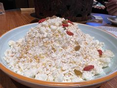 酥米奶嚼口-蒙艾里民族传统菜蒙餐