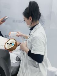 -靓芙泉专研痘痘肌