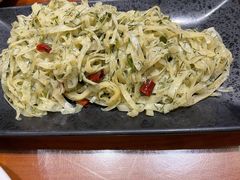 茴香苗拌煎饼-临潼印象·特色陕菜