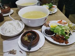 -德致祥云南过桥米线(云天小苑店)