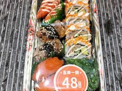 -银泰百货(西湖店)