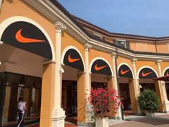 -佛罗伦萨小镇广佛名品奥特莱斯(疏港路店)