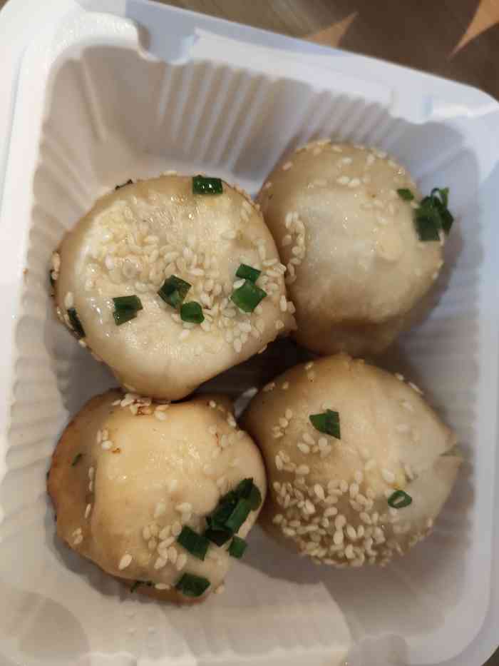 阿三生煎(佳源广场店)-"滨湖终于有一家很好吃的生煎了,以前在包河.