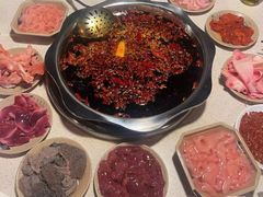 -九尺赵老四鲜鹅肠火锅