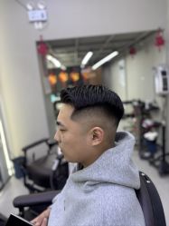 -尤司男士国潮理发馆