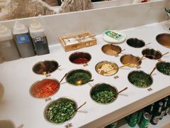-小茉庐和牛自助火锅(龙湖万达店)