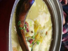 -周鱼小馆石锅酸菜鱼(活力汇店)