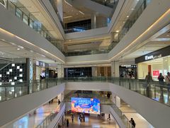-LuOne凯德晶萃广场(徐家汇路店)