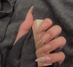 -CM.Nail美甲美睫