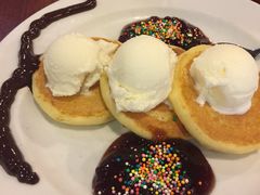 -Pancakes on the rocks(Darling Harbour)