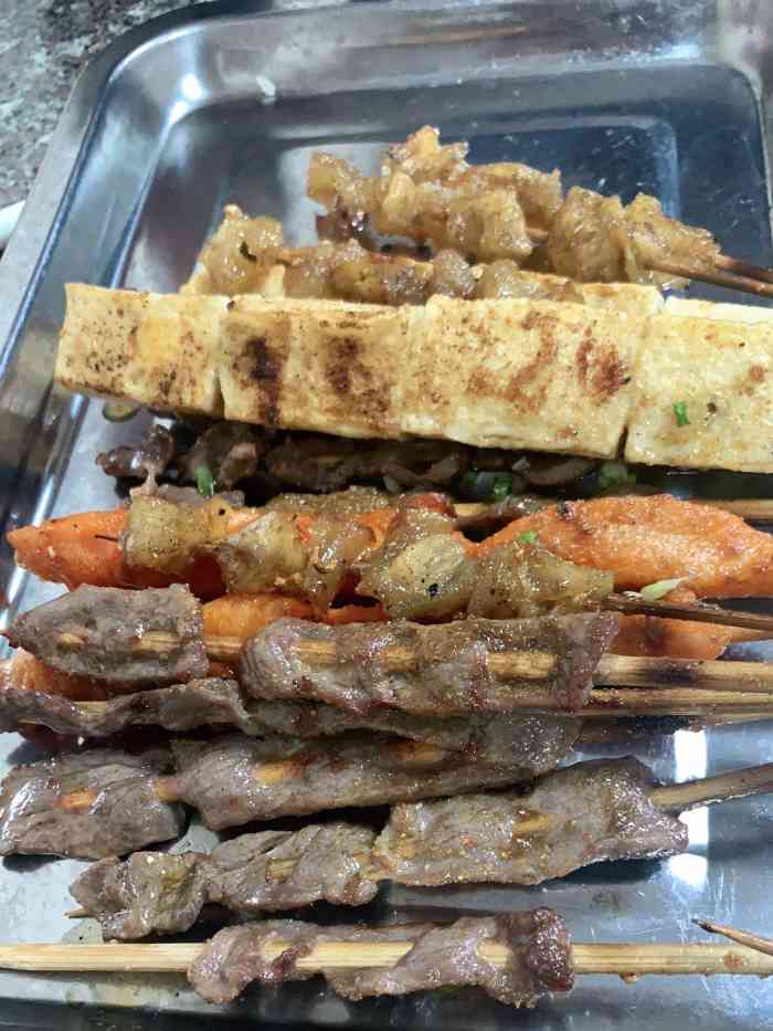 李记烧烤-"夏天来了,夜宵吃烧烤是绝佳的选择.这家烧.