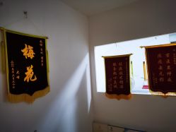 -苗医生专业祛痘·皮肤管理