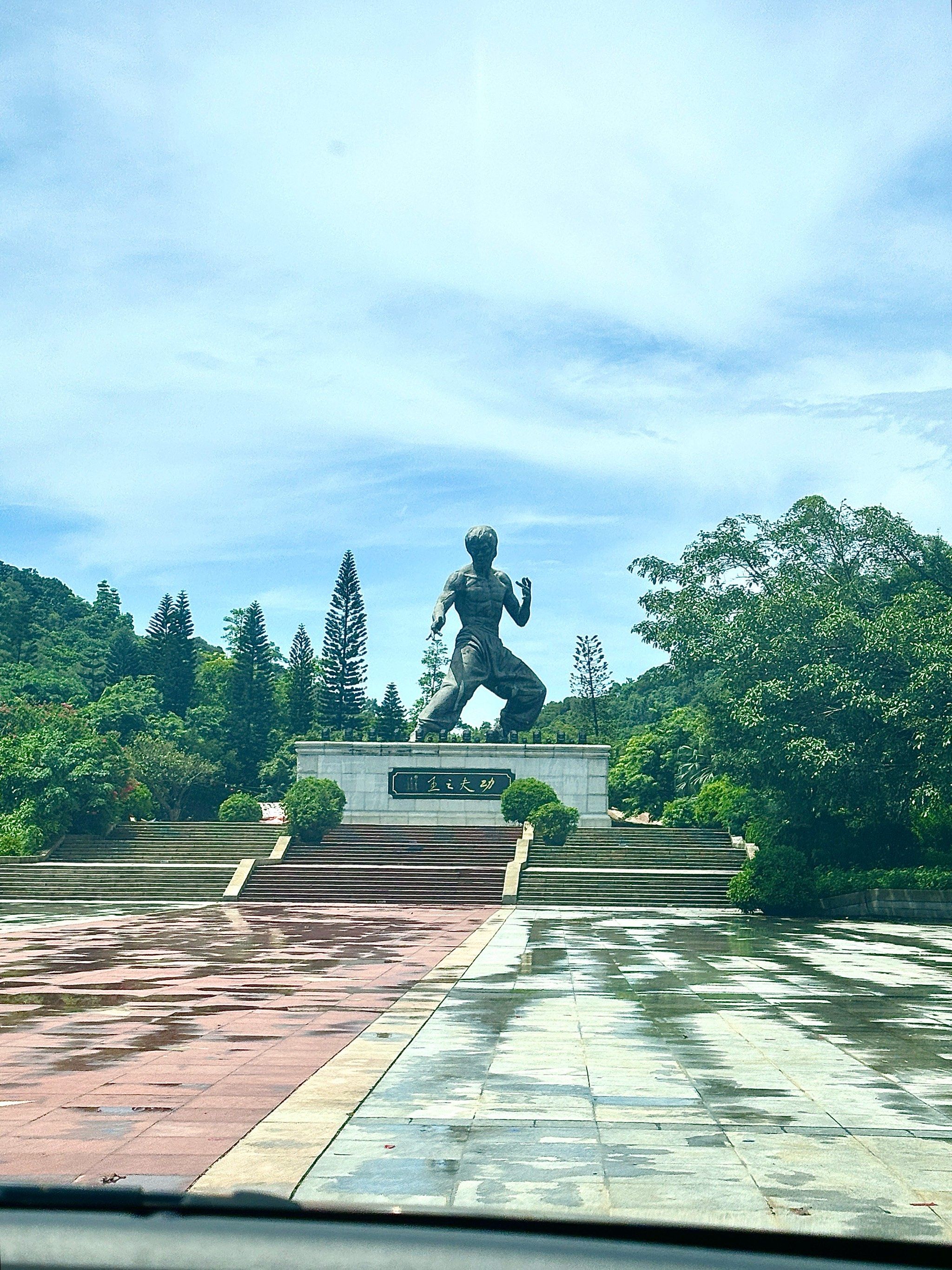 在均安李小龙乐园里面的园林餐厅喝早茶也是挺特别的～#天天领红包