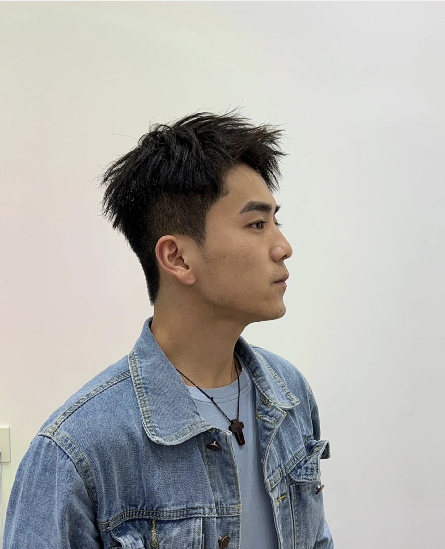 男士发型男生短发发型男生发型男生短发男生发型清爽帅气发型值得