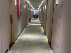 -网鱼电竞酒店(深圳福田石厦地铁站店)
