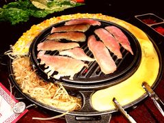 -青瓦炭韩潮烤肉(花园道店)