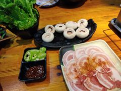 招牌韩式五花肉-丹东特色烤肉(学府路一部店)