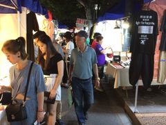 -吴山路夜市
