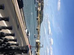 -多瑙河畔鞋履雕塑