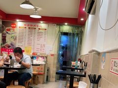 大堂-卓粤拉肠(红庙店)