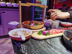 -热火朝天鲜切牛肉火锅(南强街巷店)