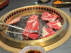 -铭牛烧肉·和牛海鲜自助(高新月牙湖店)