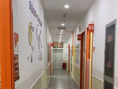 -昂立青少儿成长中心(宝山万达校区)