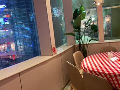 靠窗位-西贝莜面村(上海百联西郊店)