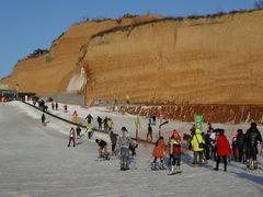 -采薇庄园四季滑雪场