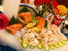 -榕树下海鲜馆(坪山路店)