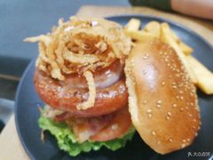 -HELLO 27 意面·沙拉·帕尼尼