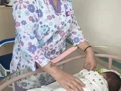 -秋歌护理·月嫂·育儿嫂(浦东医院店)