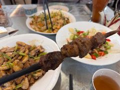 -汗腾格里·风味餐厅(新疆驻京办店)