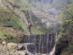 -燕子河大峡谷天坑仙境