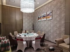 包厢-鑫港胜牛氏辈养生火锅(经开店)