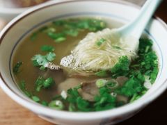 牛肉粉丝汤-鑫震源·苏式大虾生煎(山塘街店)