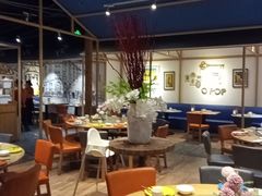 -渝信川菜 · 川味家常菜(财富购物中心店)
