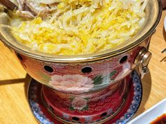 大骨头炖酸菜-关东小磨东北菜(上海长风大悦城店)