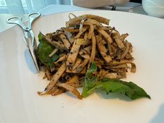 黑松露酱炒笋衣-大董(环贸iapm店)