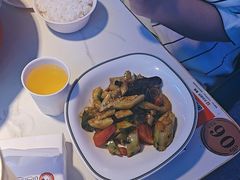 -徐记小怪兽肉蟹煲店(哈西万达金街店)