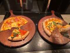 披萨-万荟轩海鲜·粤式点心自助餐厅(蓝海风万怡酒店)