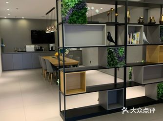 开心快乐幸福生活的，忙忙碌碌的一天