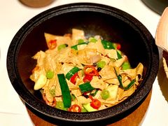 干锅腊肉石屏豆腐-泓0871臻选云南菜·味庄