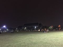 -皇家田广场(อนุสาวรีย์ทหารอาสา)